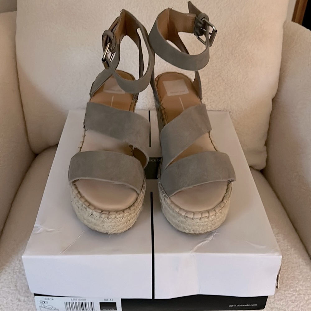Like new with box Dolce Vita Shayla wedges